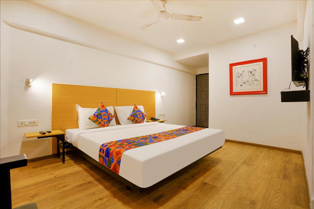 Hotel Fabexpress Highway Residency Mumbai Exterior foto