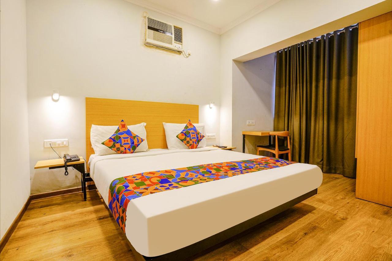 Hotel Fabexpress Highway Residency Mumbai Exterior foto
